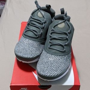 Nike Presto Fly SE